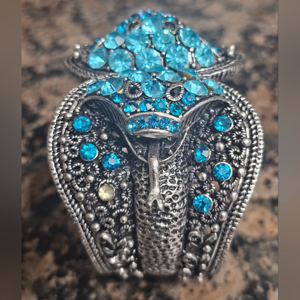 Heavy COBRA SNAKE CUFF W/ Multi-Colored AQUA BLUE BLING!! Very Well-Made